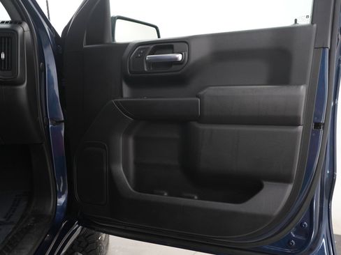 Used 2021 Chevrolet Silverado 1500 Custom AWD/4WD image 9
