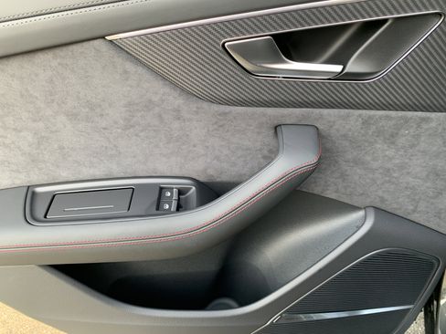 New 2026 Audi SQ8 Prestige image 27