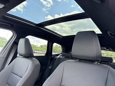 New 2026 BMW X1 xDrive28i w/ Technology Package AWD/4WD image 4