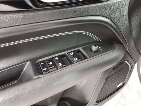 Used 2024 Jeep Compass Limited w/ High Altitude Package AWD/4WD image 15