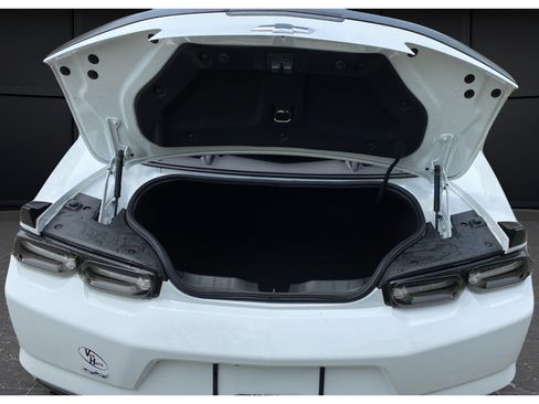 Used 2019 Chevrolet Camaro SS RWD image 26