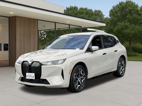 Used 2026 BMW iX xDrive45 w/ Climate Comfort Package image 2