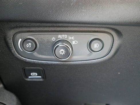 Used 2018 GMC Terrain Denali w/ Advanced Safety Package image 22