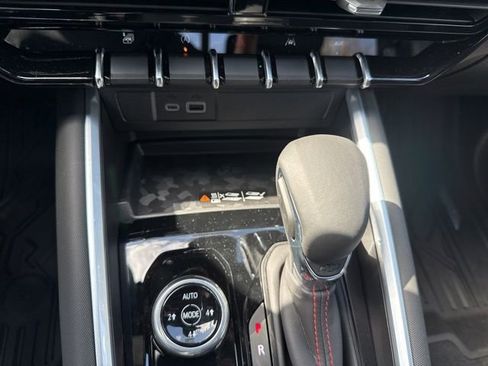 New 2025 Chevrolet Colorado Z71 w/ Midnight Edition image 27