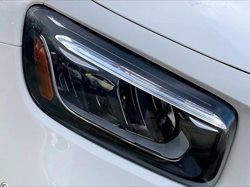 Certified 2024 Mercedes-Benz GLB 250 4MATIC image 24