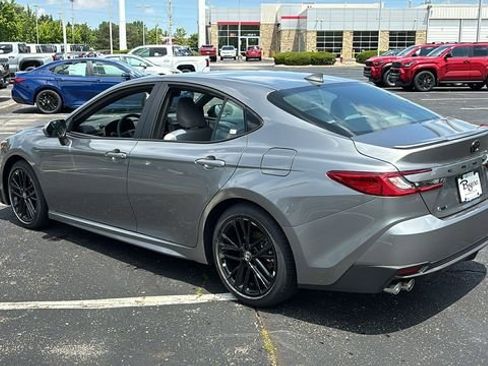 New 2026 Toyota Camry SE w/ Convenience Package FWD image 6