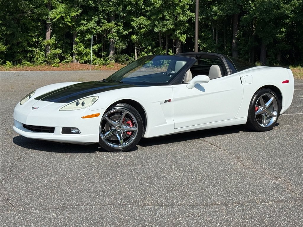 Used 2013 Chevrolet Corvette Coupe w/ 3LT Preferred Equipment Group RWD image 12