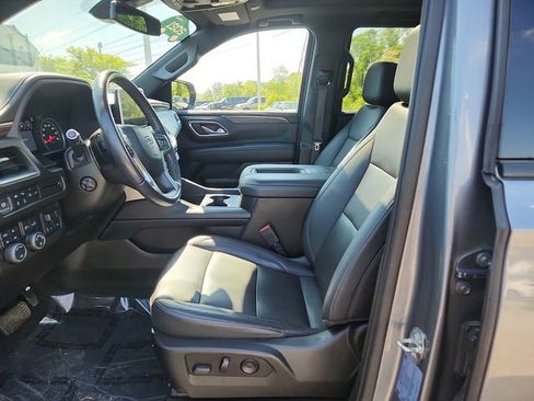 Used 2021 Chevrolet Tahoe Z71 w/ Z71 Off-Road Package AWD/4WD image 13