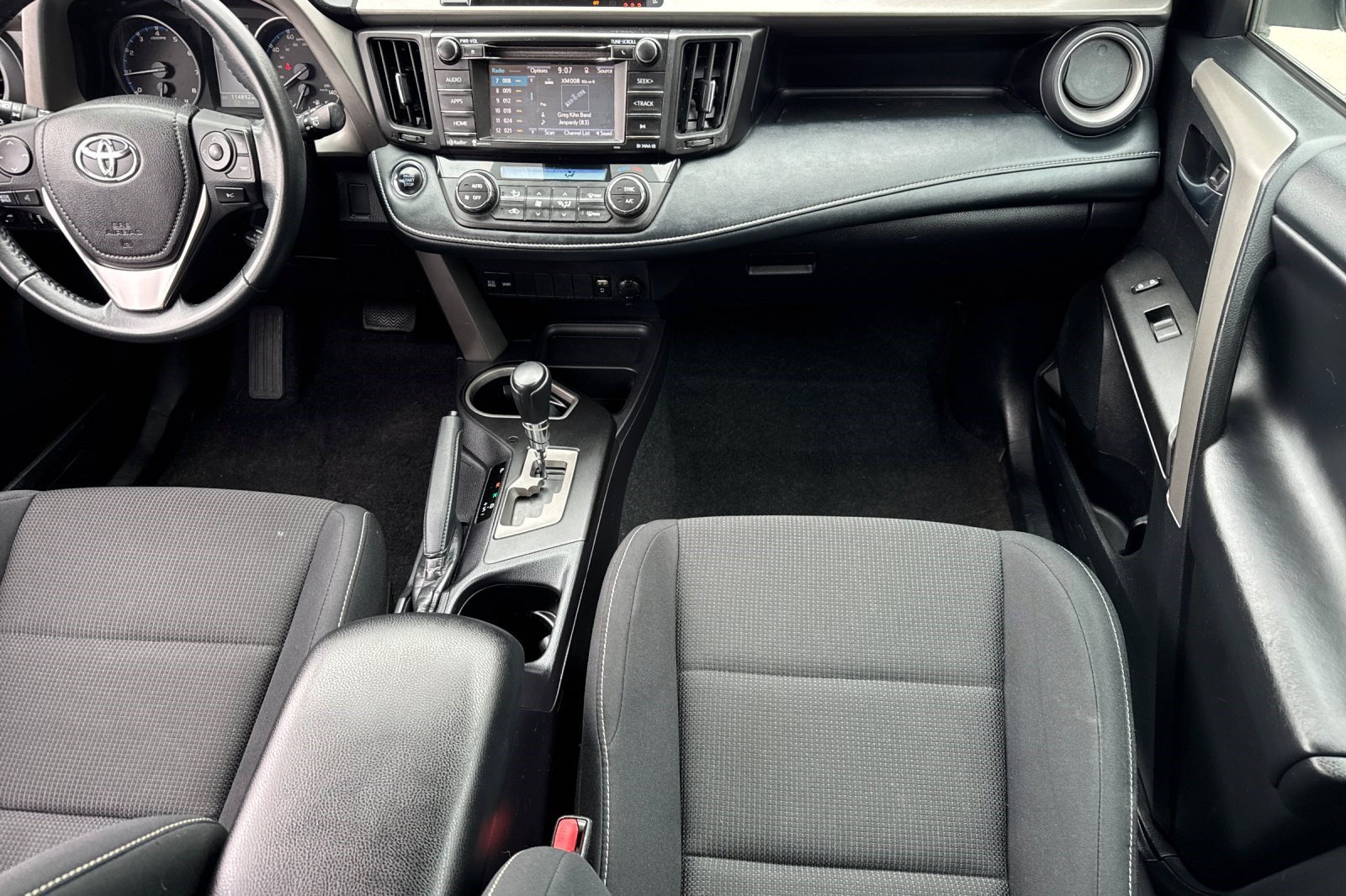 Used 2018 Toyota RAV4 XLE w/ Plus Extra Value Package AWD/4WD image 31