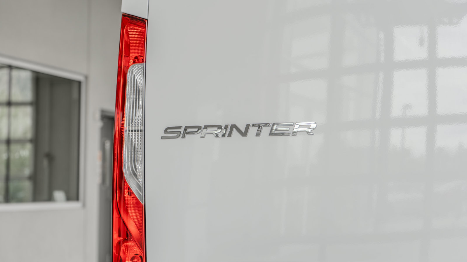 Used 2025 Mercedes-Benz Sprinter 2500 image 18