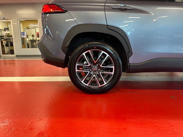 Certified 2026 Toyota Corolla Cross XLE FWD image 30