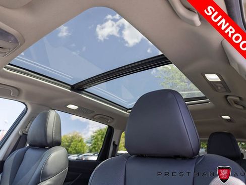 Used 2023 Subaru Ascent Limited w/ Technology Package AWD/4WD image 5