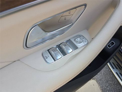 Certified 2022 Mercedes-Benz GLS 450 4MATIC image 21