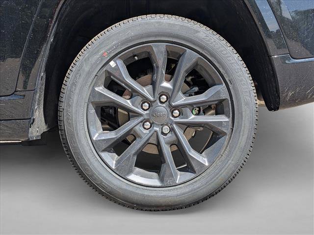 New 2026 Jeep Grand Cherokee Limited AWD/4WD image 10