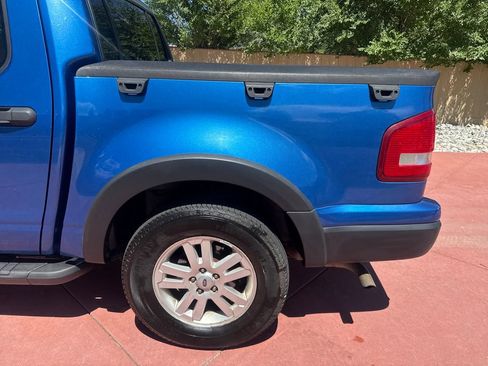 Used 2010 Ford Explorer Sport Trac XLT AWD/4WD image 34
