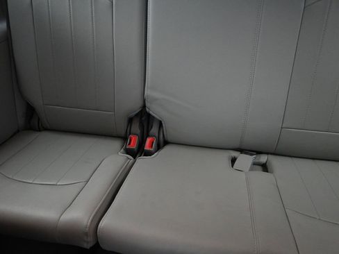 Used 2017 Buick Enclave Premium image 17