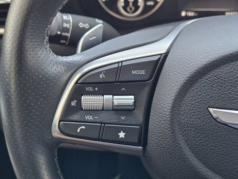 Used 2023 Genesis G70 3.3T RWD image 37