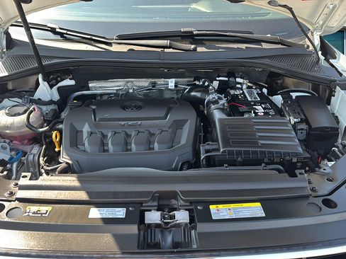 Used 2023 Volkswagen Tiguan SE FWD image 24