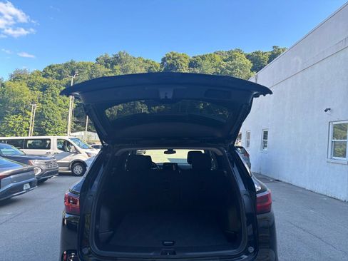 Used 2025 Chevrolet Blazer LT FWD image 27