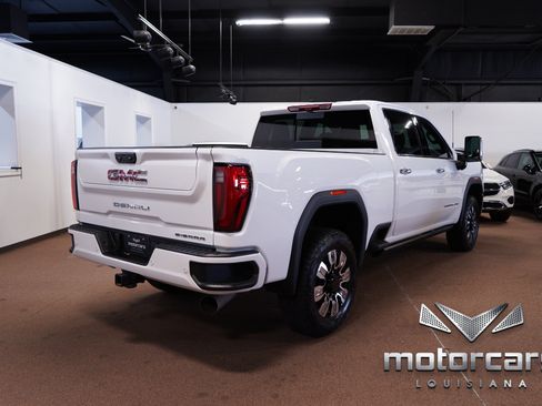 Used 2025 GMC Sierra 2500 Denali w/ Denali Reserve Package AWD/4WD image 7