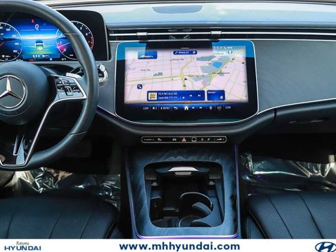 Used 2025 Mercedes-Benz E 350 Sedan image 13