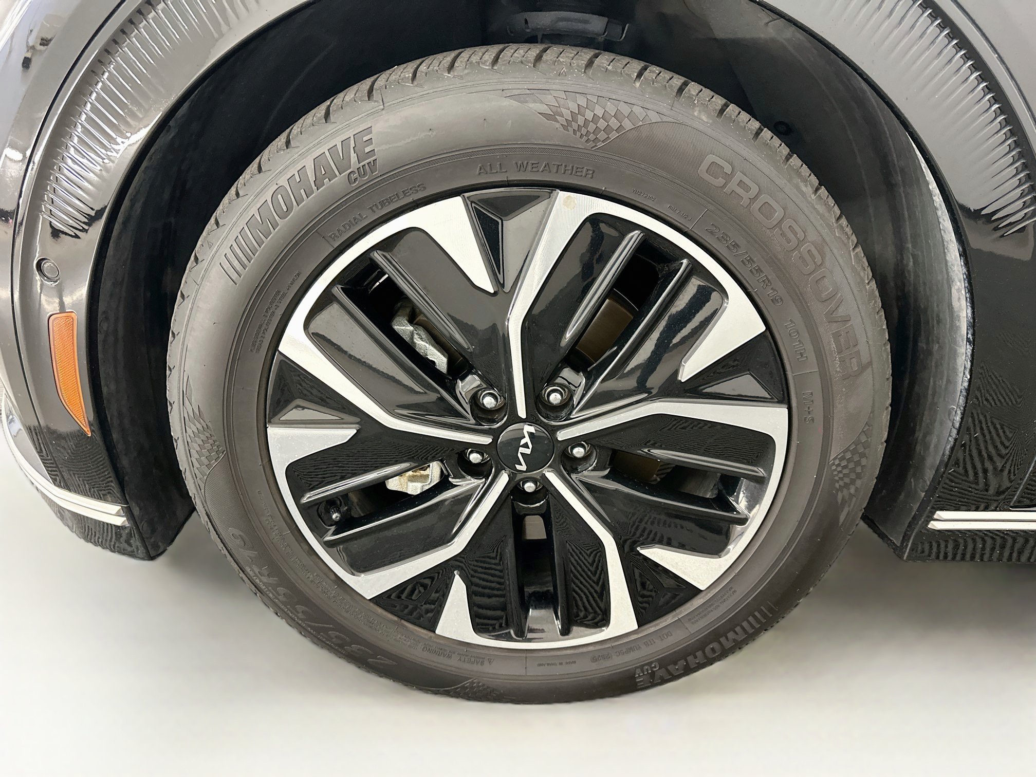 Used 2023 Kia EV6 Wind w/ Wind Technology Package AWD/4WD image 36