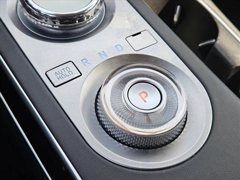 Used 2025 Genesis GV70 2.5T image 14