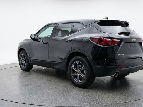 Used 2025 Chevrolet Blazer LT image 6
