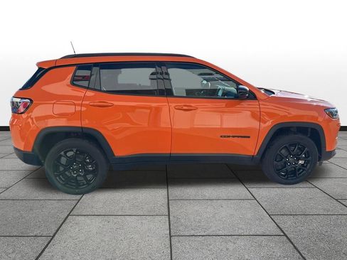 New 2026 Jeep Compass Latitude image 6