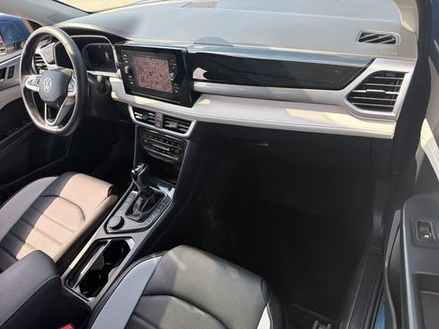 Certified 2025 Volkswagen Taos SEL AWD/4WD image 28
