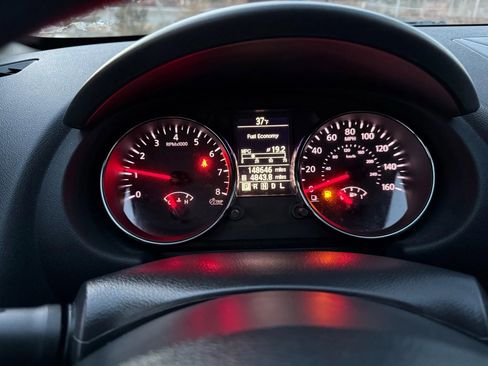 Used 2013 Nissan Rogue S image 39