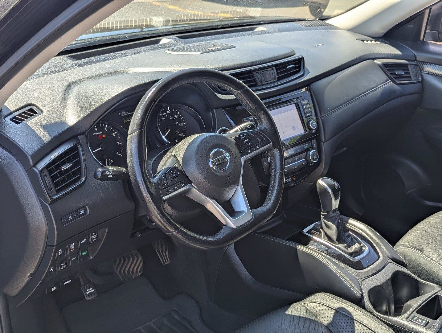 Used 2017 Nissan Rogue SL w/ SL Premium Package AWD/4WD image 12