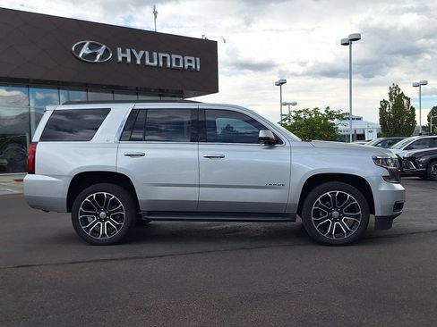 Used 2018 Chevrolet Tahoe LT w/ Luxury Package AWD/4WD image 2