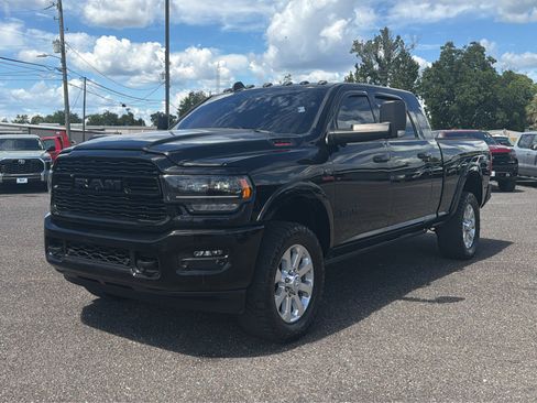 Used 2022 RAM 2500 Limited w/ Night Edition AWD/4WD image 1