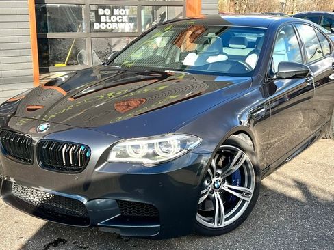 Used 2014 BMW M5 image 4