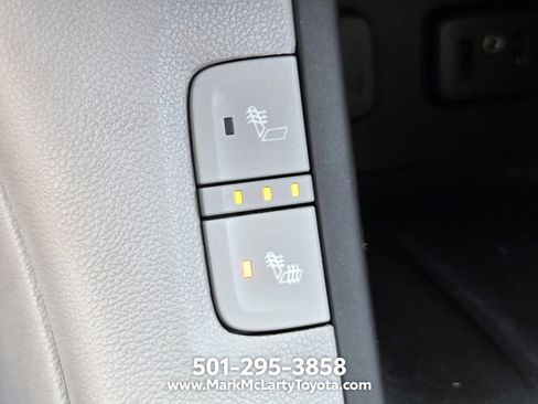 Used 2019 GMC Acadia SLT FWD image 19