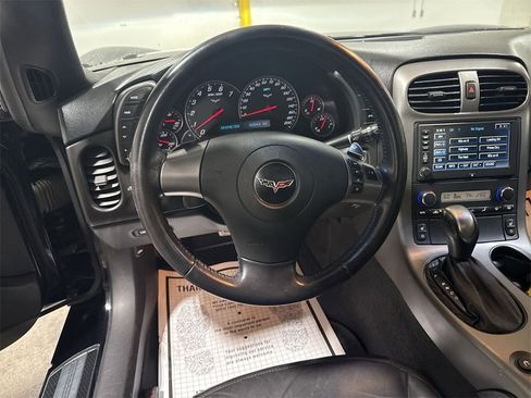 Used 2007 Chevrolet Corvette Base w/ Preferred Equipment Group image 19