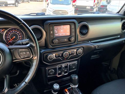 Used 2020 Jeep Gladiator Sport w/ Quick Order Package 24S image 8