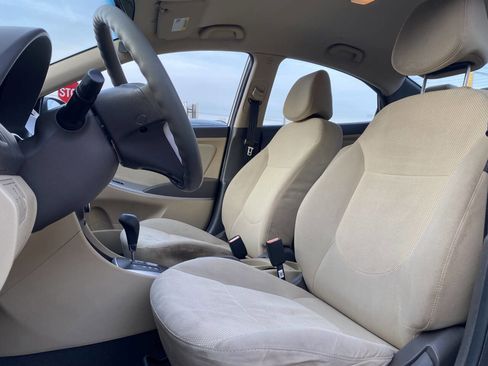 Used 2014 Hyundai Accent GLS image 12