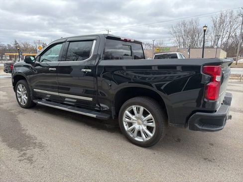 Used 2025 Chevrolet Silverado 1500 High Country w/ High Country Premium Package AWD/4WD image 5