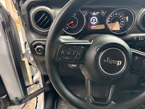 Used 2022 Jeep Wrangler Unlimited Sport AWD/4WD image 27