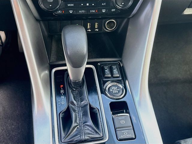 Used 2024 Mitsubishi Eclipse Cross AWD image 16