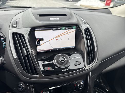 Used 2015 Ford Escape Titanium image 22