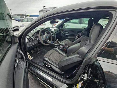 Used 2020 BMW M4 Coupe w/ Competition Package image 5