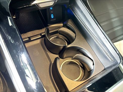 Used 2023 Mercedes-Benz GLC 300 4MATIC image 15