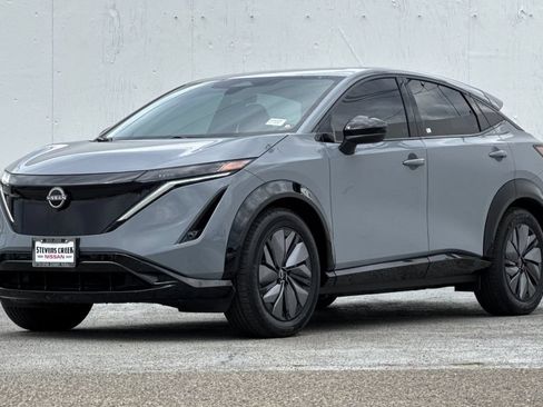 Used 2024 Nissan Ariya AWD image 7