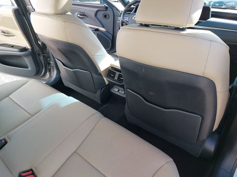 Used 2020 Lexus ES 350 w/ Premium Package image 12