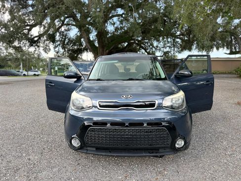 Used 2016 Kia Soul + FWD image 2