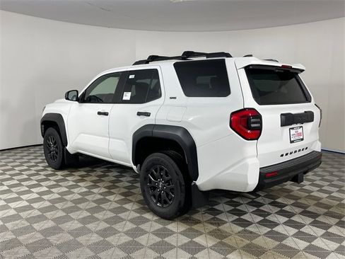 New 2026 Toyota 4Runner SR5 image 5