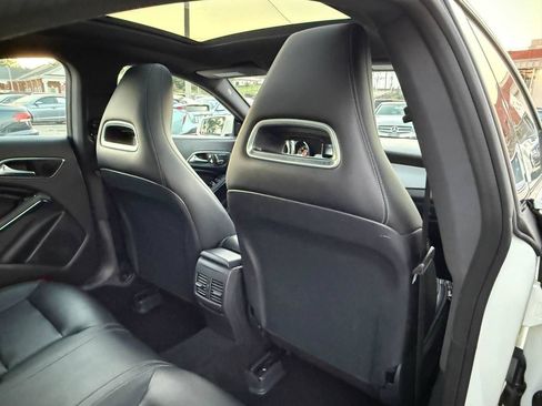 Used 2018 Mercedes-Benz CLA 250 image 28